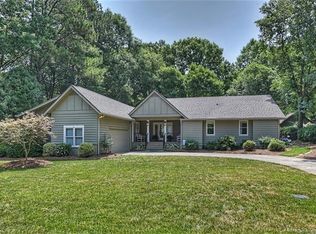 10 Duck Hook Cir, Lake Wylie, SC 29710