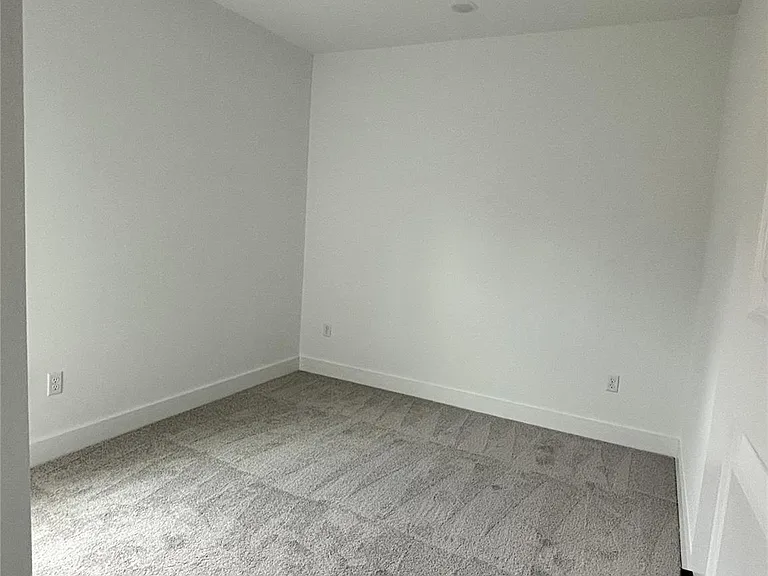 8218 Locksley Rd #A/B — Photo 7