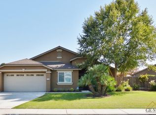 9101 Autumn Sunset Dr, Bakersfield, CA