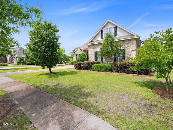 2nd image of 304 Island Cove Court