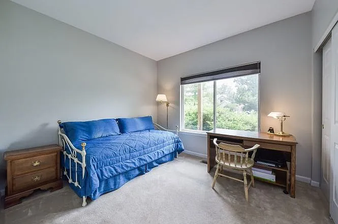 1011 Woodview Ct — Photo 8