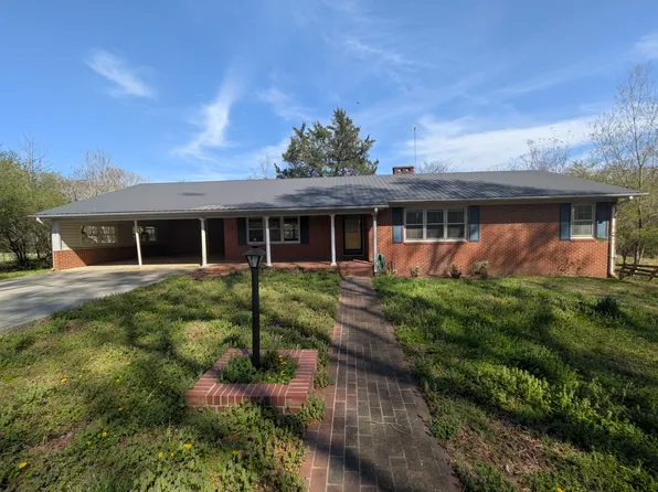 583 Hillcrest Ave, Goldston, NC 27252