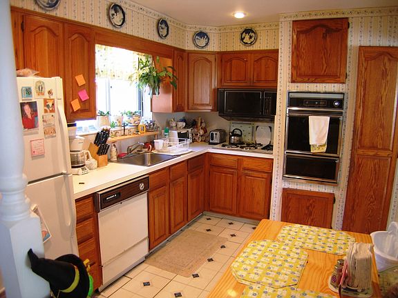 3rd image of 199 Bergen St