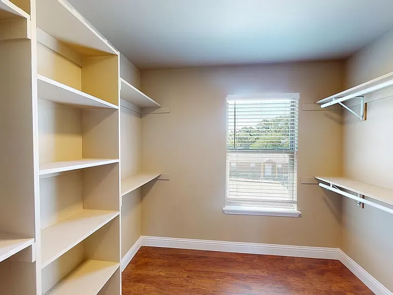 3822 Windwood Ln — Photo 10