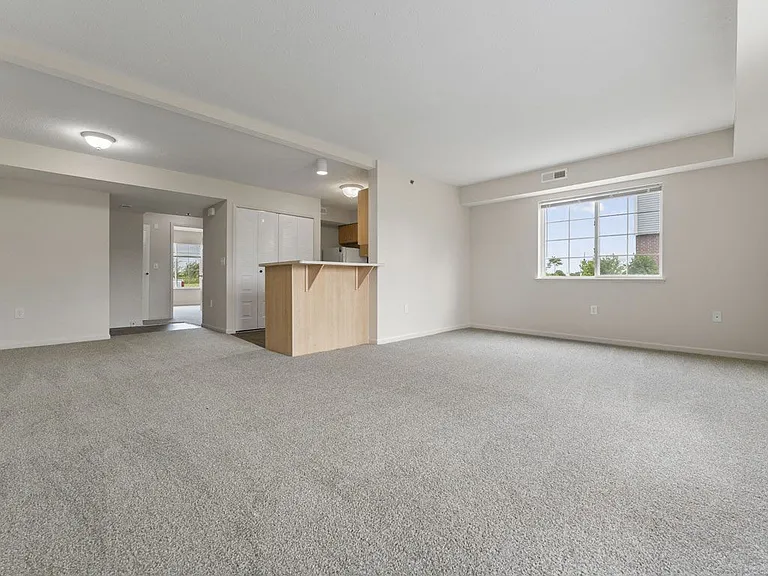 Hunters Pond Apartment Homes — Photo 25