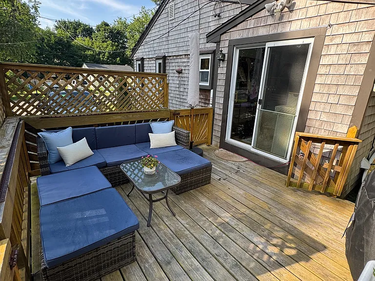 20 Buttonwood Ln — Photo 13