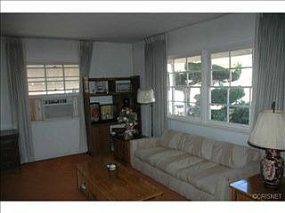 2nd image of 11622 Blythe St