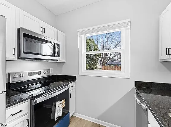 1537 Lakewood Ave — Photo 8