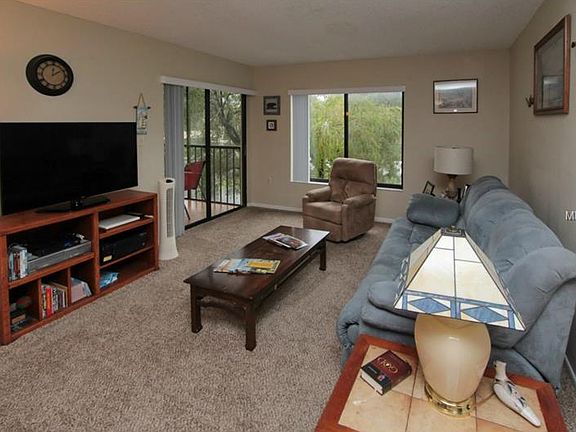 4th image of 13602 S Village Dr #1212