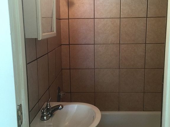 2nd image of 501 E Snider St APT 2