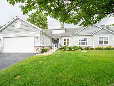 5653 Trail Side Ln #9, Whitmore Lake, MI, 48189