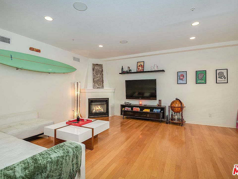 1st image of 851 N San Vicente Blvd APT 132