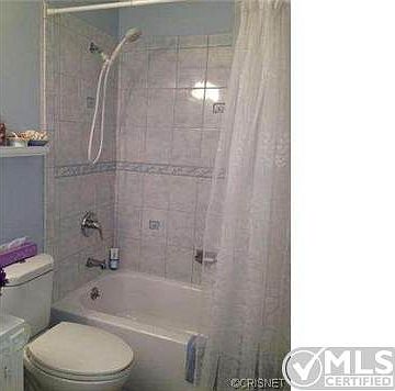 3rd image of 18555 Collins St APT C9