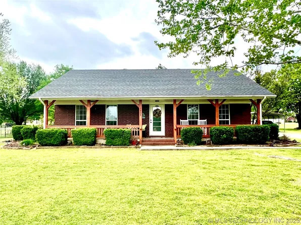 1805 E Willow Dr, Stigler, OK 74462