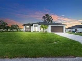 1752 Pine Ave, Lehigh Acres, FL 33972