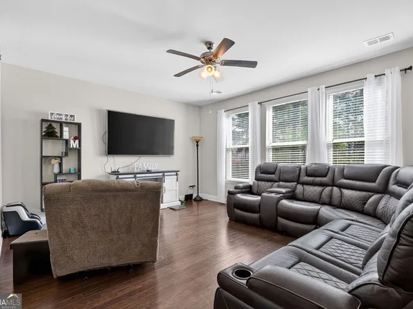 1817 Highland Creek Dr, Monroe, GA 30656