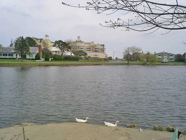 1 Garden Pl — Photo 16