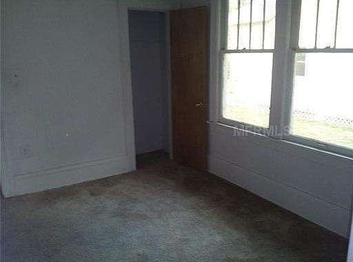 5th image of 524 Avenue G SE