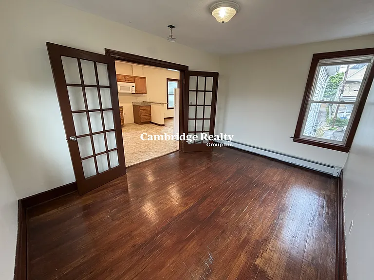569R Main St #2R — Photo 13