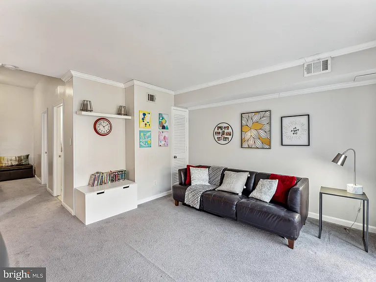 5805 Torington Dr #843 — Photo 22