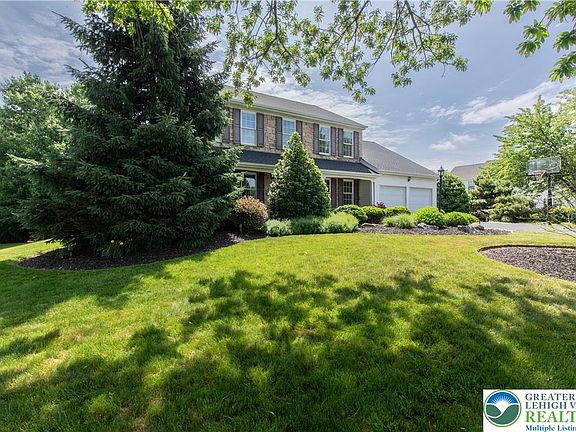 3rd image of 4634 Ashley Ln