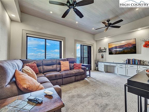 5th image of 303 Sugar Top Drive #9-1905