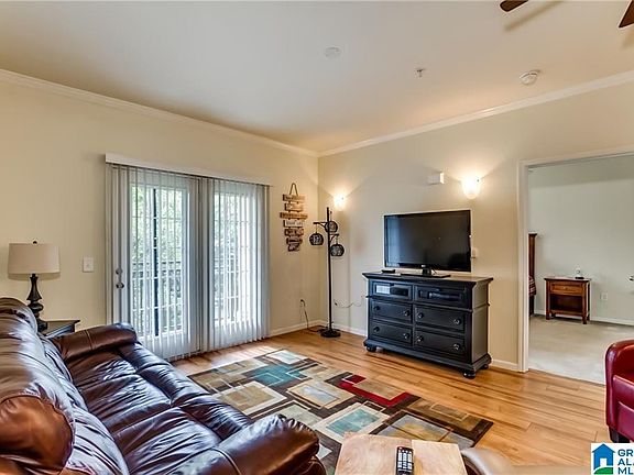 3rd image of 1901 5th Ave #1307