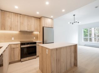 3596 Malsum Dr #412, Burrard Inlet 3, BC V7G0B5