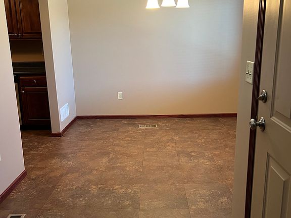 5th image of 4800 10th Ave