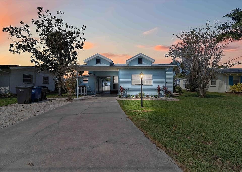1st image of 607 Manatee Ave