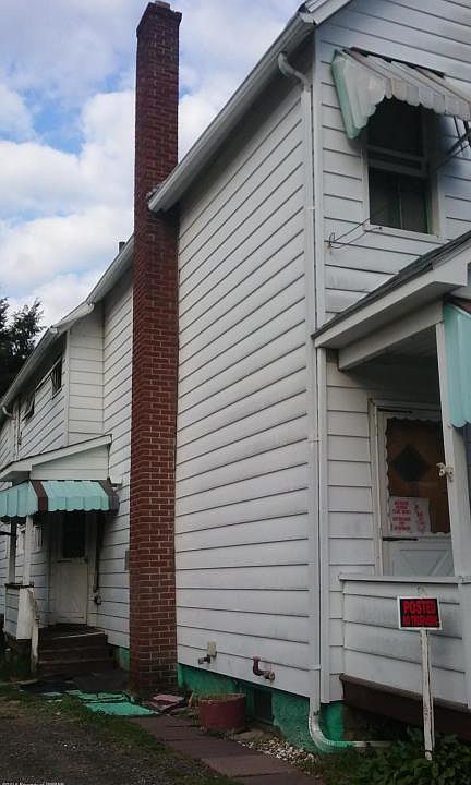 2nd image of 27 Walnut St