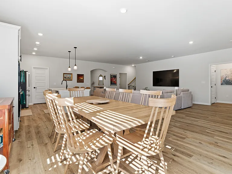 148 Flintridge Dr — Photo 17