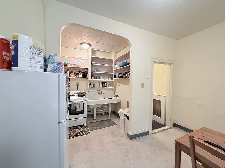 24 Phillips St #4 — Photo 5