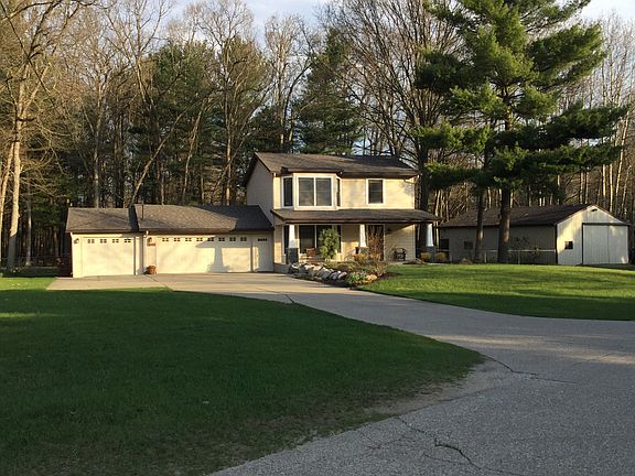 Private 4.7 Acres