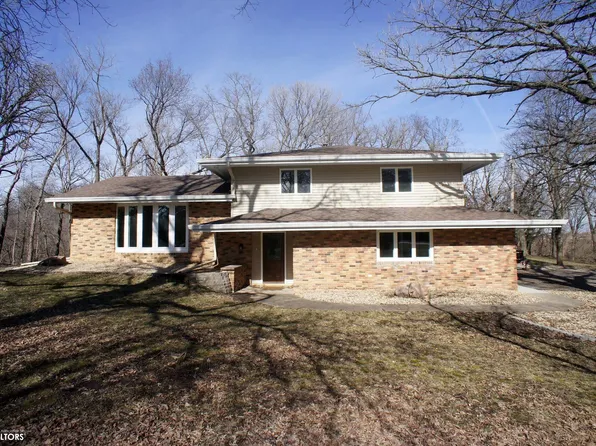 2695 Timberlane Rd, Webster City, IA 50595