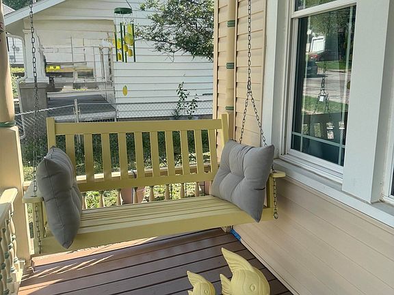 3rd image of 307 S Helen St