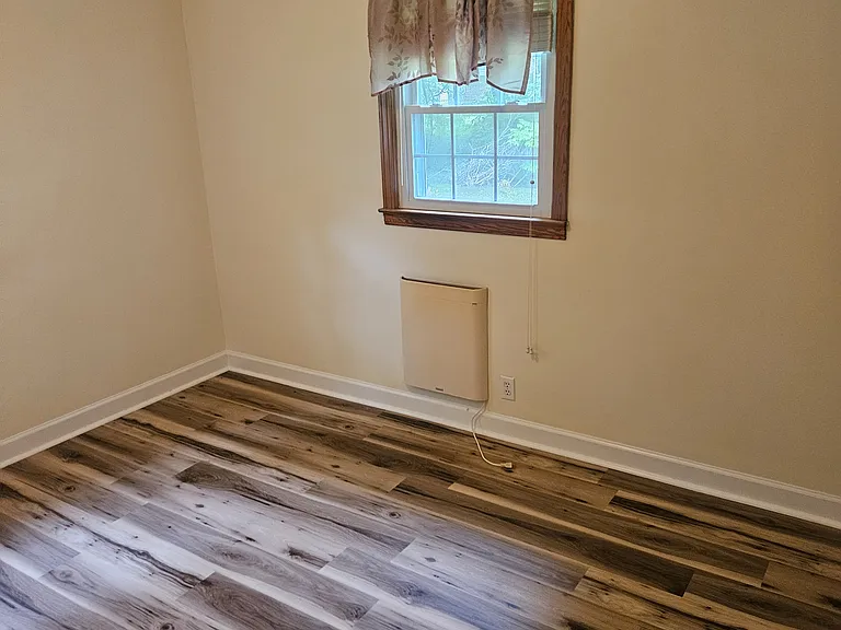1501 Oak St — Photo 17