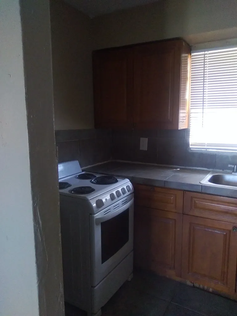 2 bed, 689 sqft, $900 — Photo 4