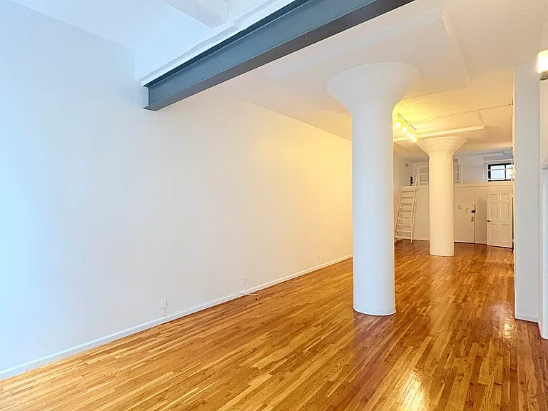 80 Varick St #8D — Photo 2