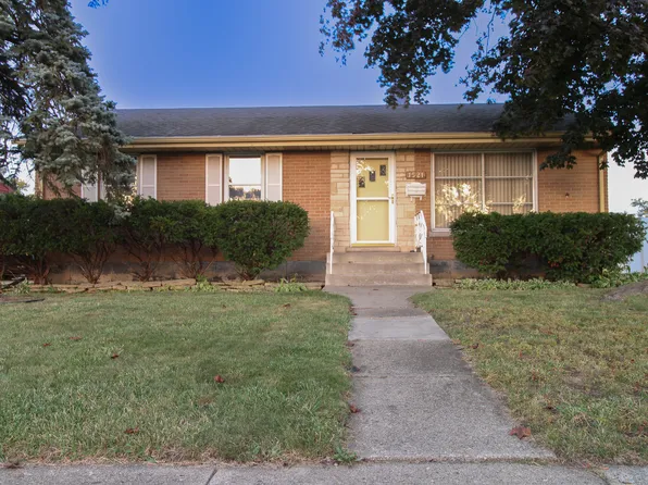 1521 Atwood Ave, Berkeley, IL 60163