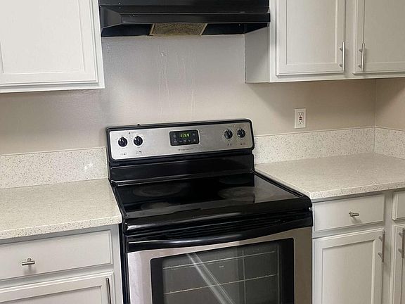 5th image of 7712 Autry Cir APT 308