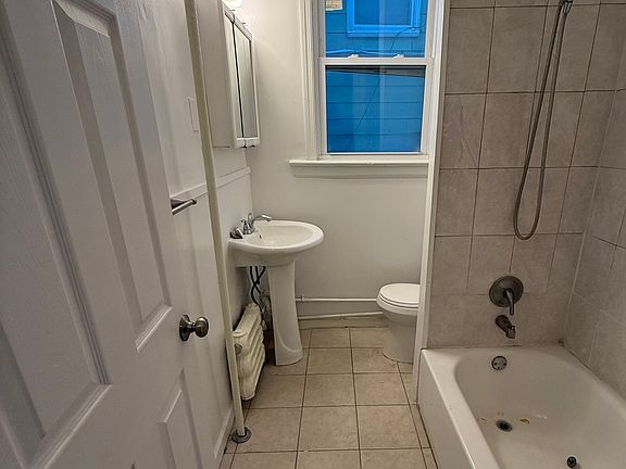 3rd image of 394 N Grove St
