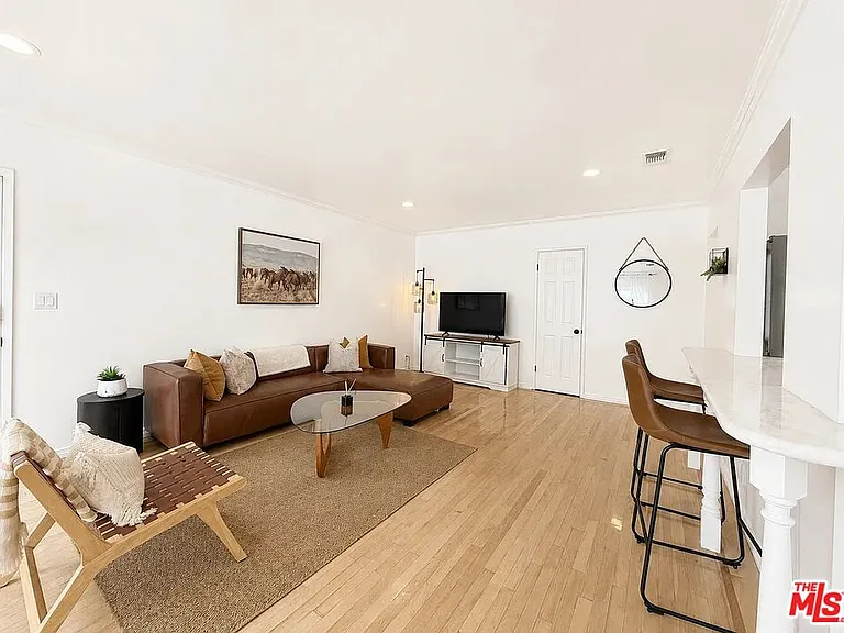 834 Lincoln Blvd #5 — Photo 8