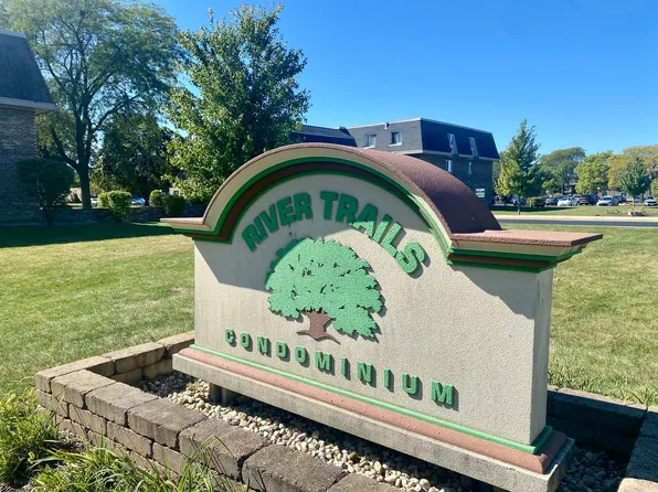 923 Jonathon Ct APT 104, Prospect Heights, IL 60070