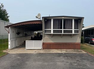 556 Central St #4, Leominster, MA 01453