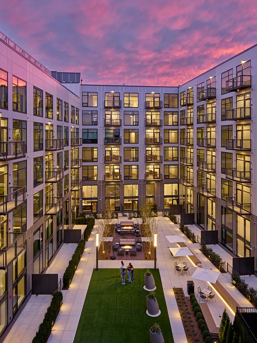 Building Photo - Birmingham Pointe