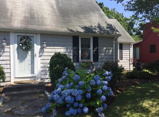 22 S Cove Rd, Old Saybrook, CT 06475