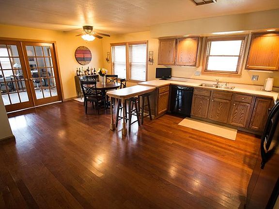 2nd image of 35 Forest Glen Dr #8