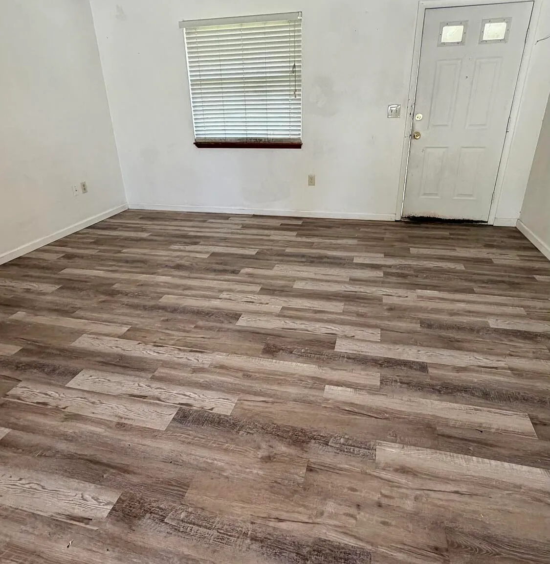3 bed, 2.0 bath, 1120 sqft, $1,895 — Photo 4