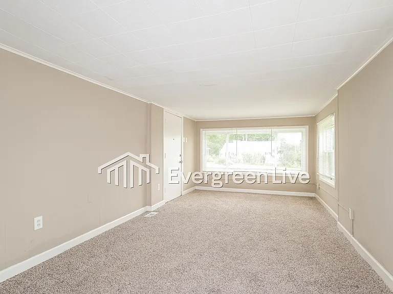 9500 Echo Ln — Photo 4